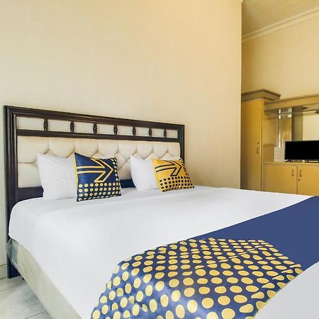 Spot On 91620 Skypiea Guest House Tasikmalaya Ngoại thất bức ảnh