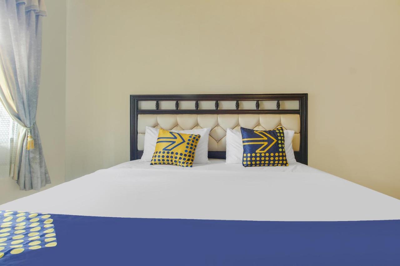 Spot On 91620 Skypiea Guest House Tasikmalaya Ngoại thất bức ảnh