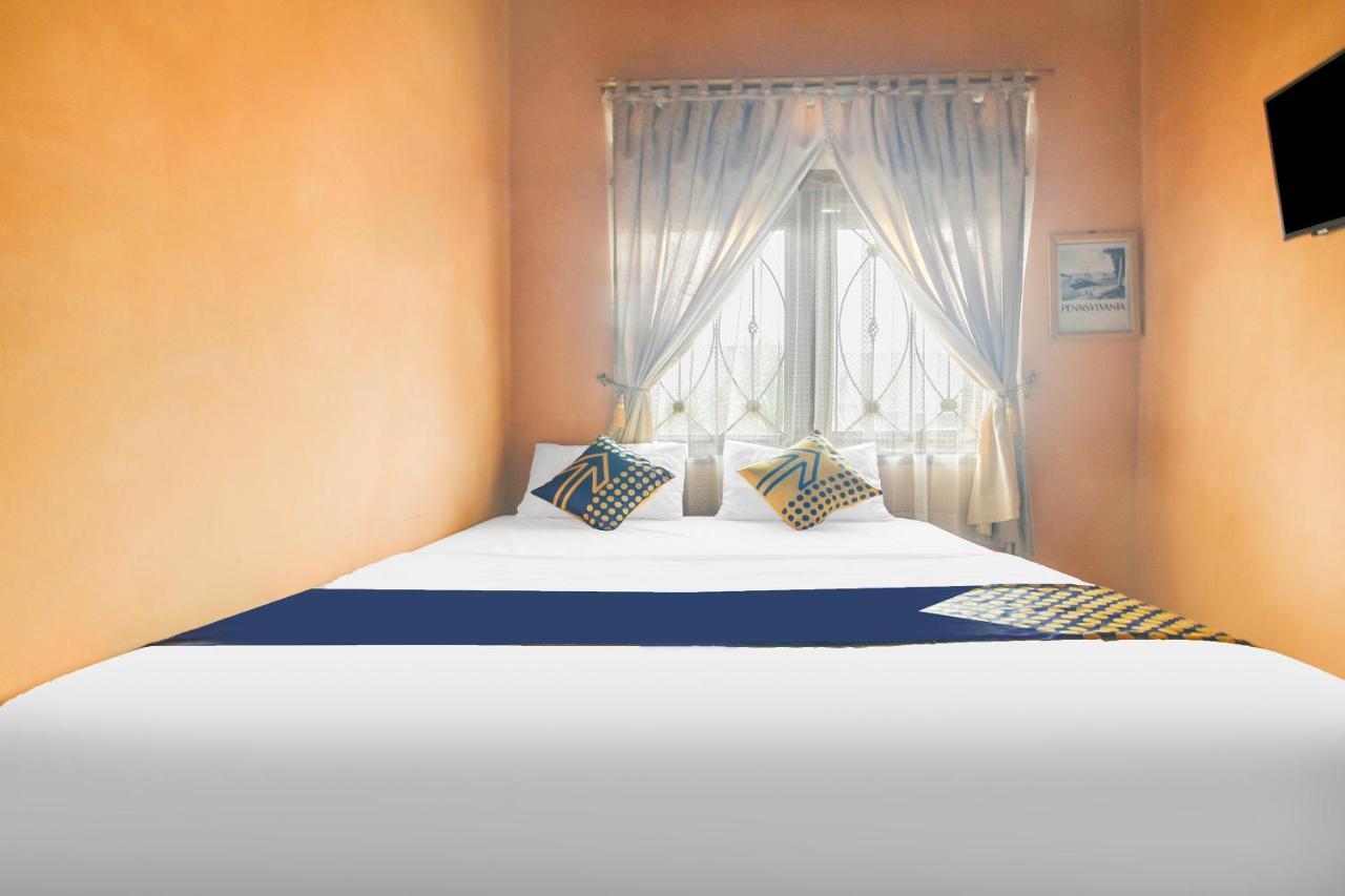 Spot On 91620 Skypiea Guest House Tasikmalaya Ngoại thất bức ảnh